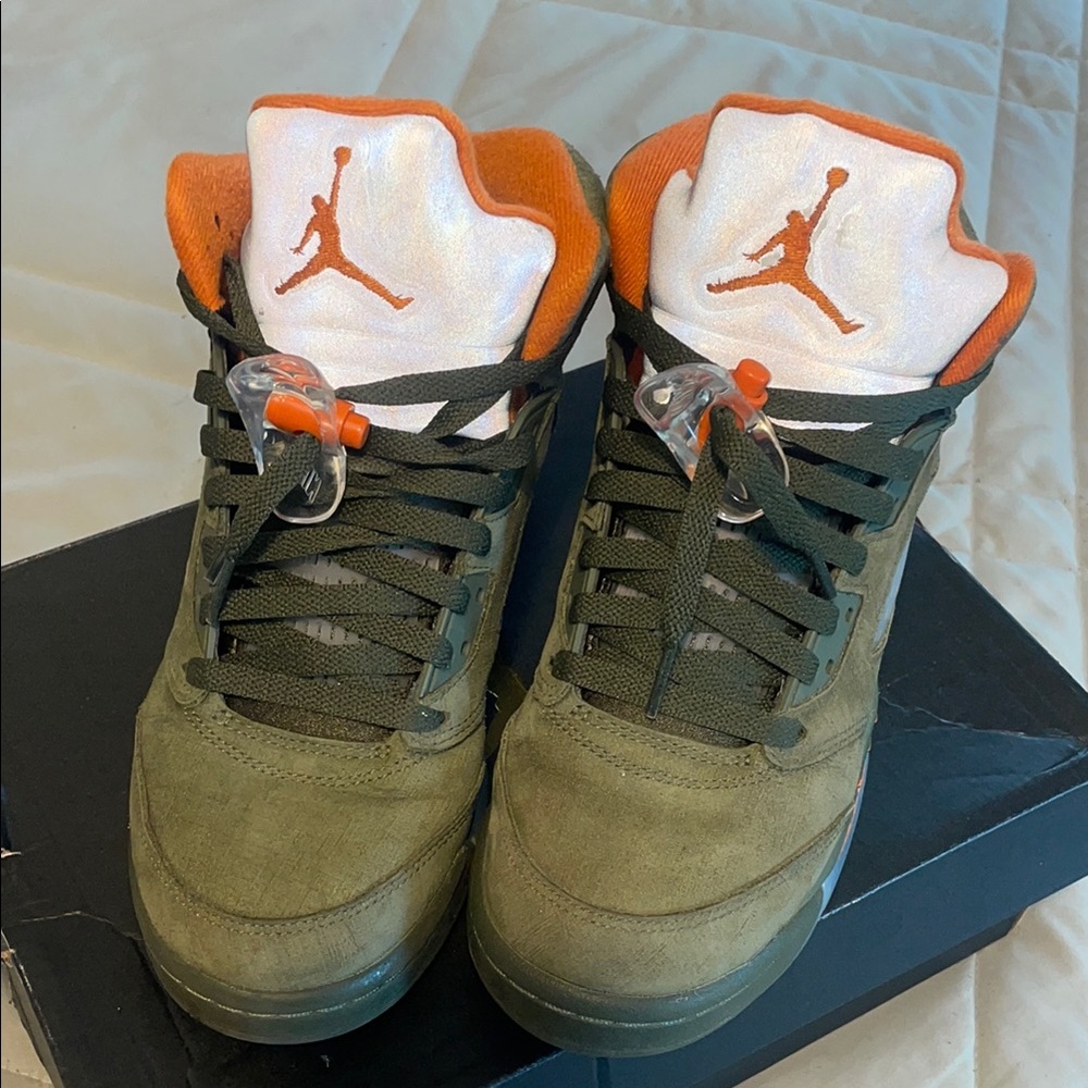 Jordan Air 5 Retro in Olive and Solar Orange